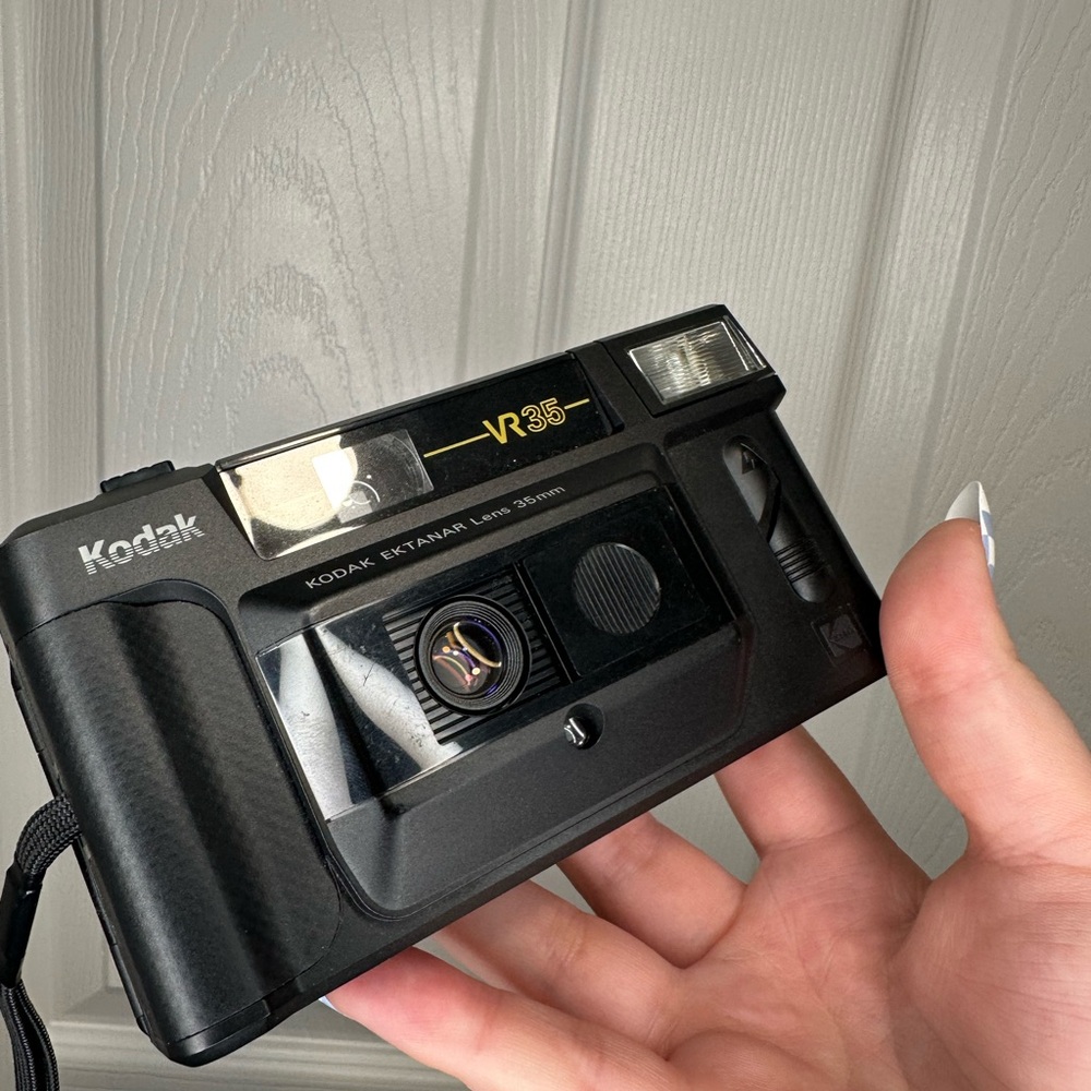 Kodak Ektabar VR35 35mm Vintage Point & Shoot Camera - Black - Picture 2 of 7